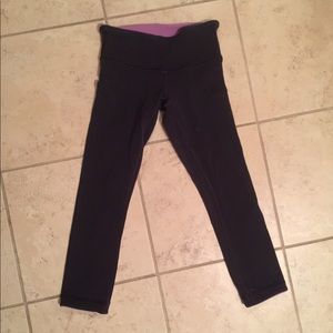 Lululemon Reversible Crop Wunder Under Leggings